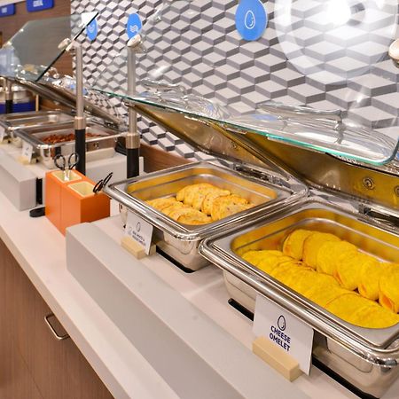 Holiday Inn Express Hotel & Suites Columbus By Ihg Buitenkant foto