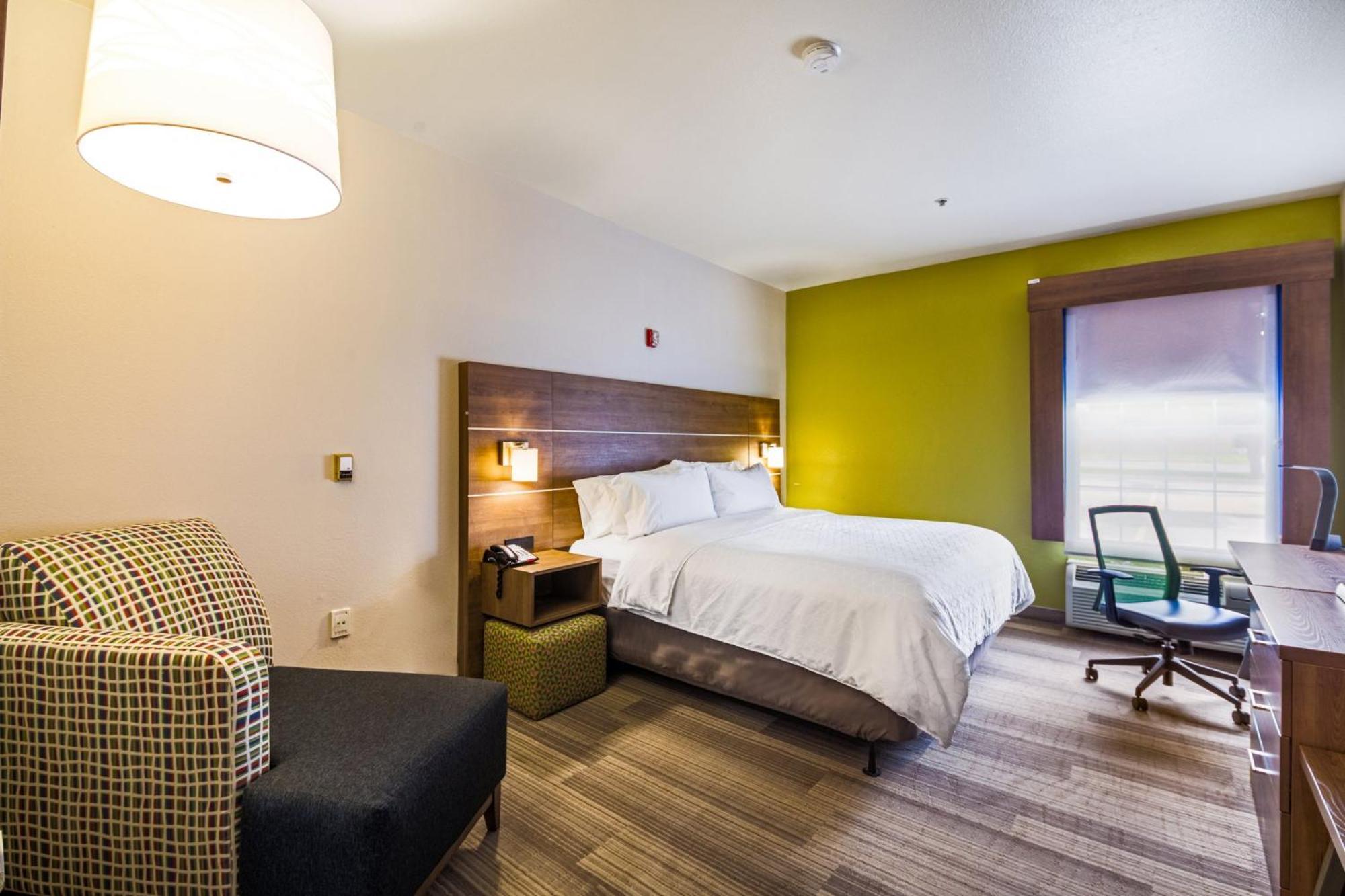 Holiday Inn Express Hotel & Suites Columbus By Ihg Buitenkant foto