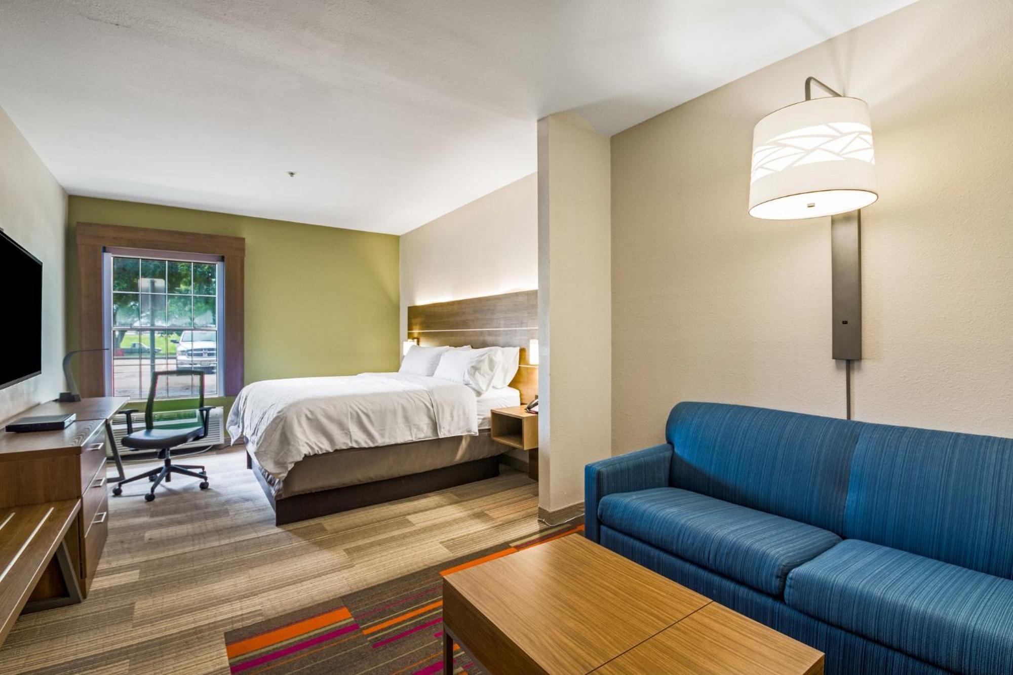 Holiday Inn Express Hotel & Suites Columbus By Ihg Buitenkant foto