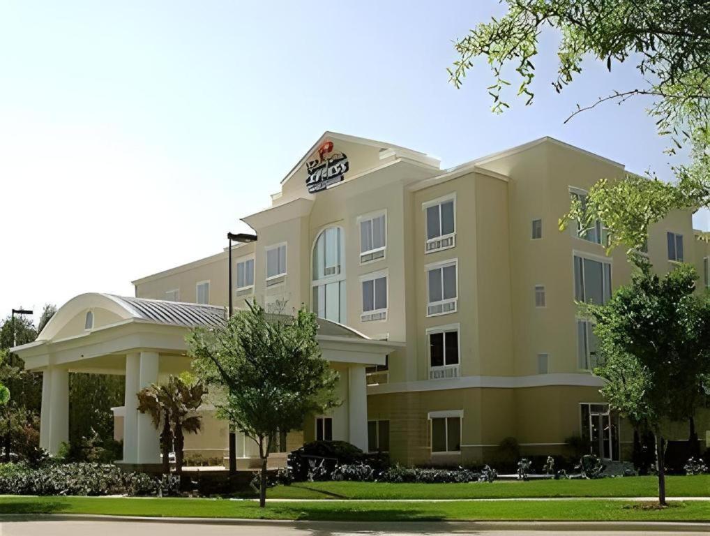Holiday Inn Express Hotel & Suites Columbus By Ihg Buitenkant foto