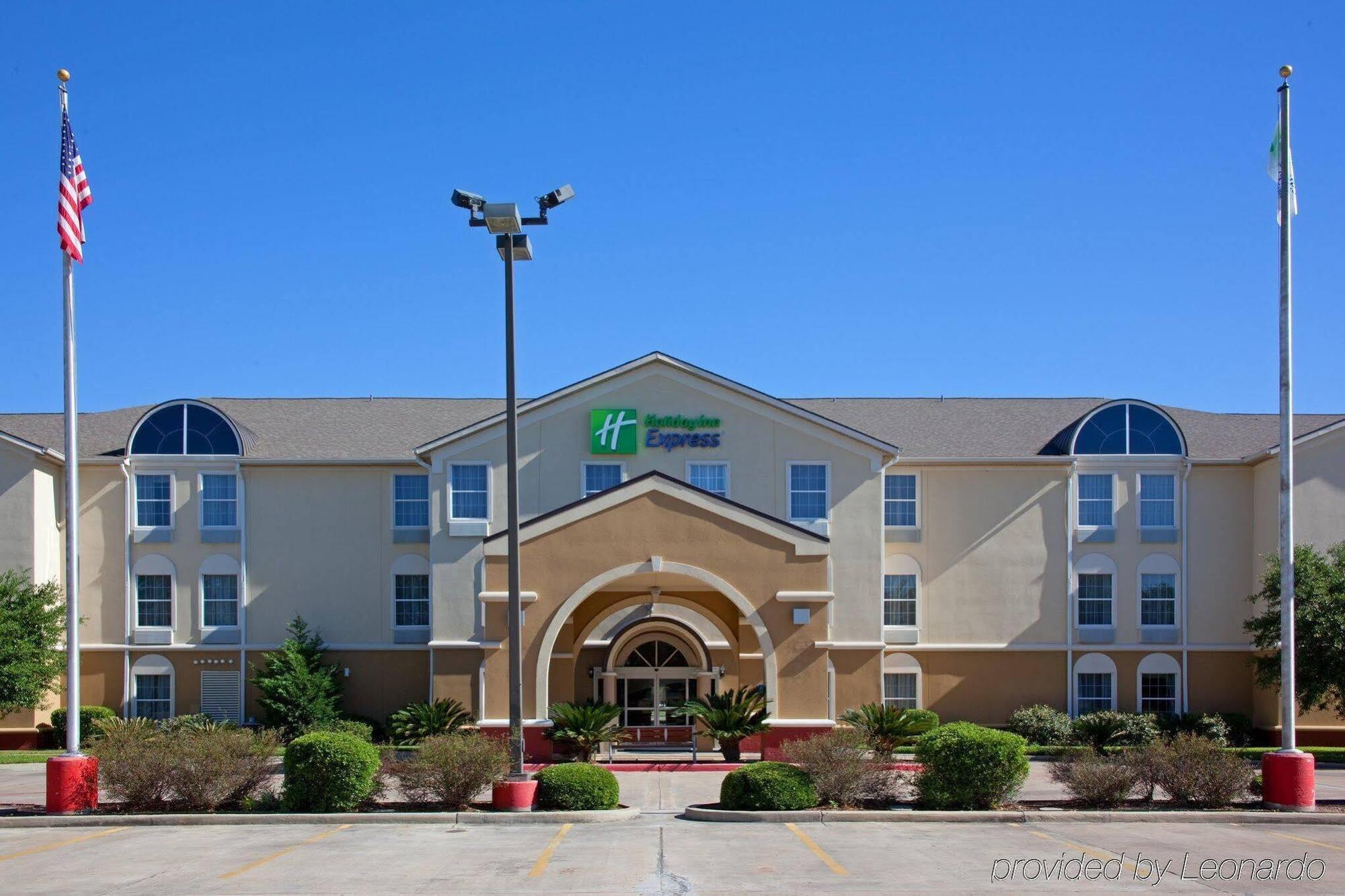 Holiday Inn Express Hotel & Suites Columbus By Ihg Buitenkant foto