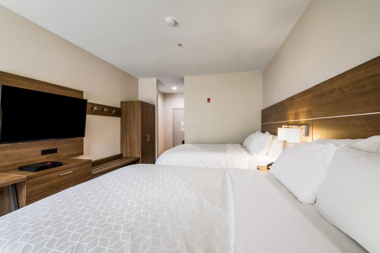 Holiday Inn Express Hotel & Suites Columbus By Ihg Buitenkant foto