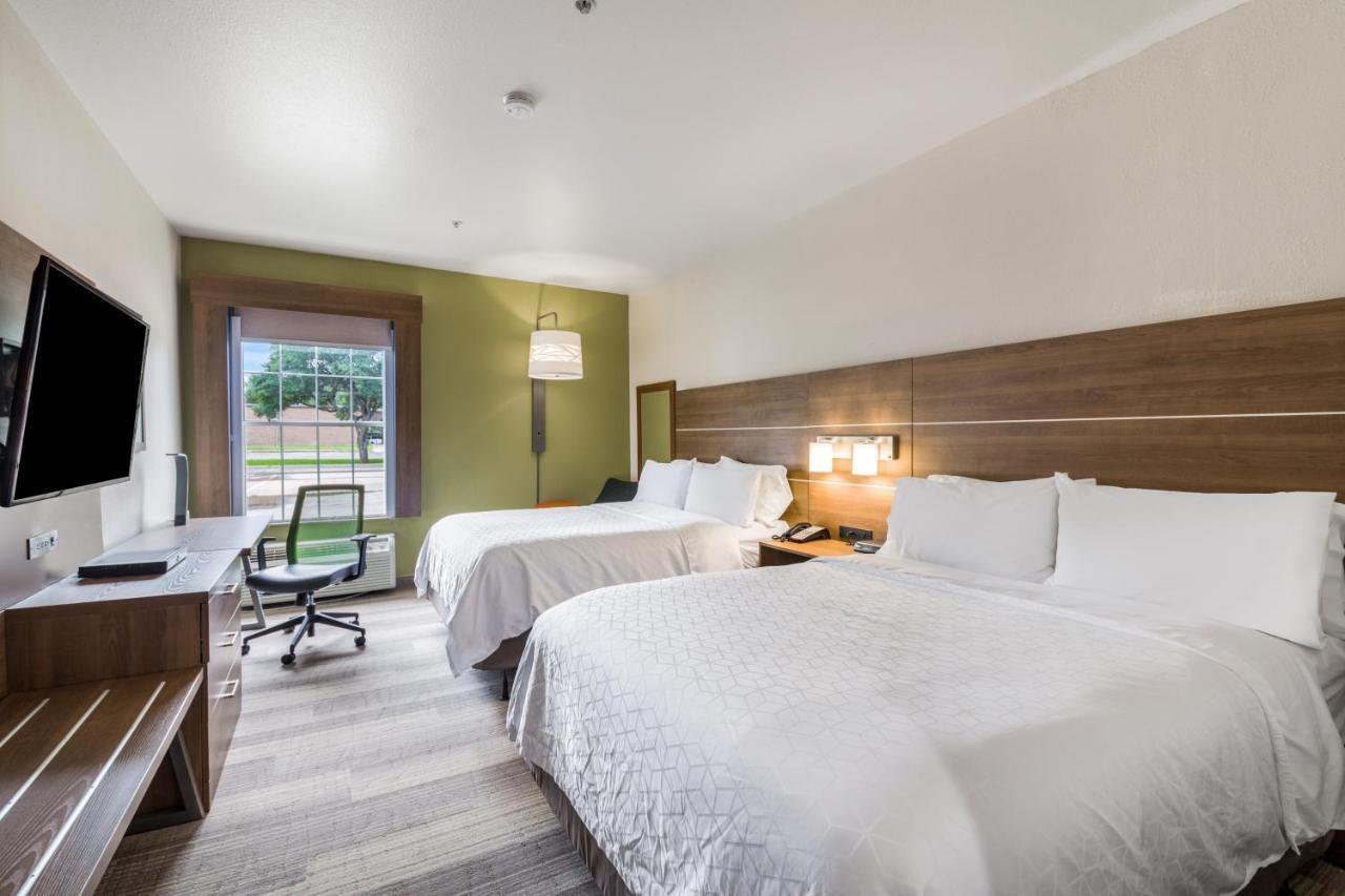 Holiday Inn Express Hotel & Suites Columbus By Ihg Buitenkant foto